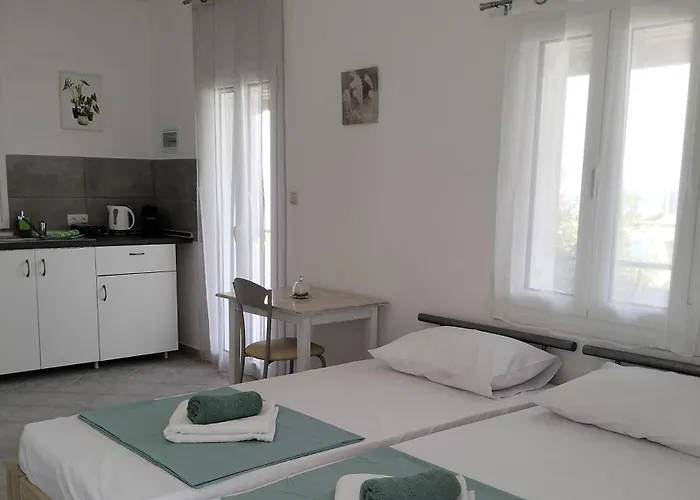 Thea\'S Apartment