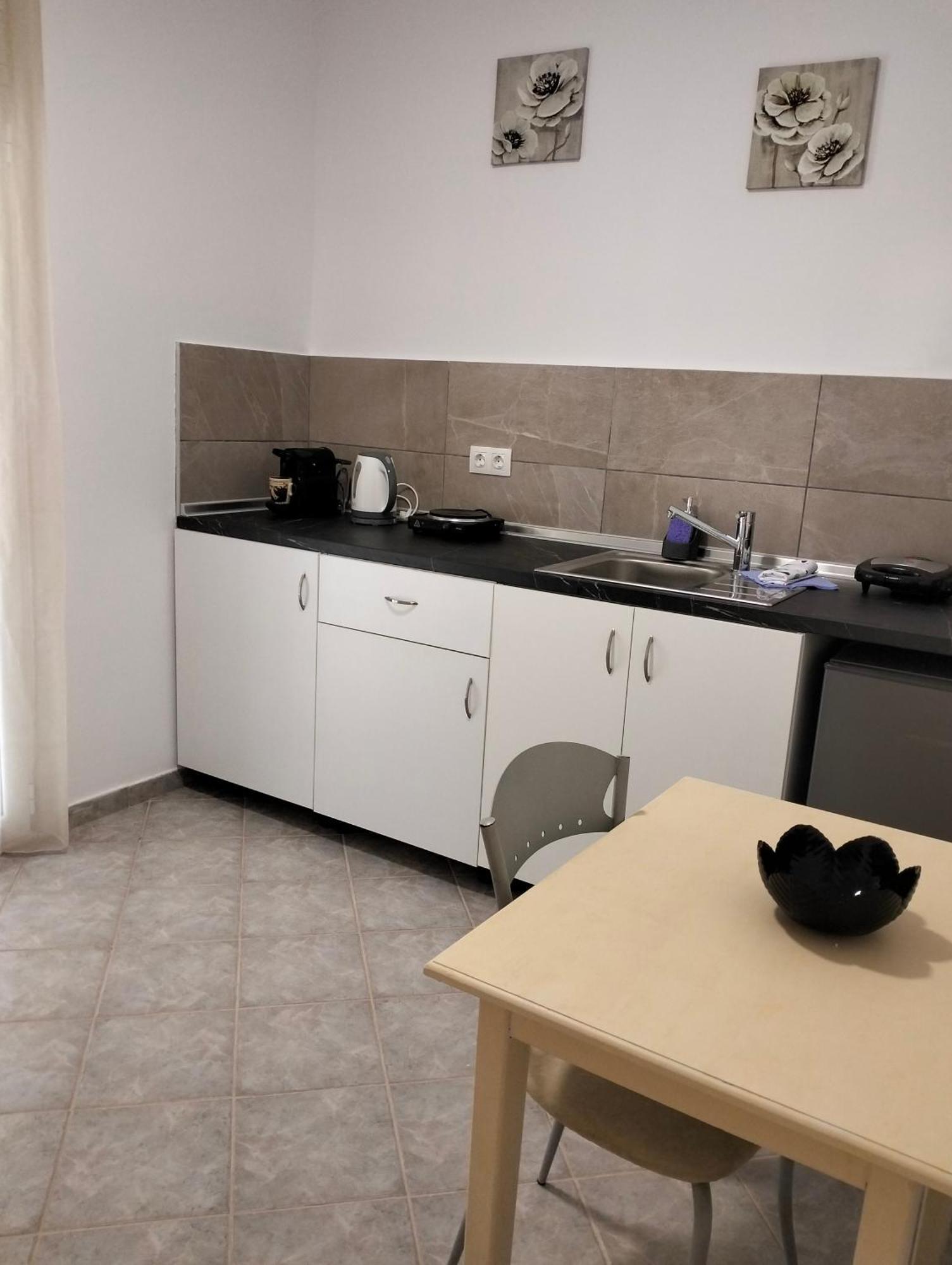 Thea's Apartment